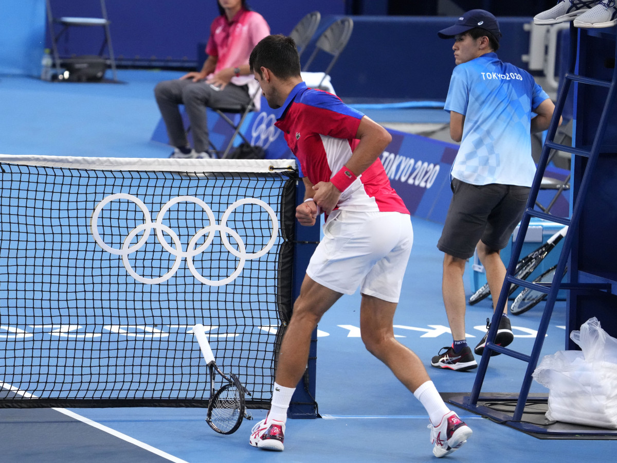 Djokovic không nên hành động giận dữ ở một sân chơi như Olympic